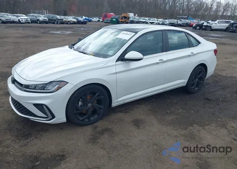 2025 Volkswagen Jetta 1.5T Se z USA, uszkodzony, nr VIN 3VW7X7BU4SM036323